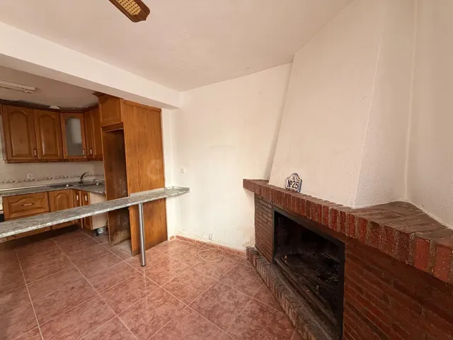 CASA DE DOS PLANTAS Y TERRENO EN CANJÁYAR - foto 3