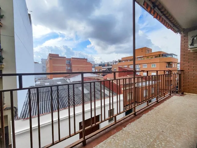 Piso en venta en Calle Menendez Pelayo — 11