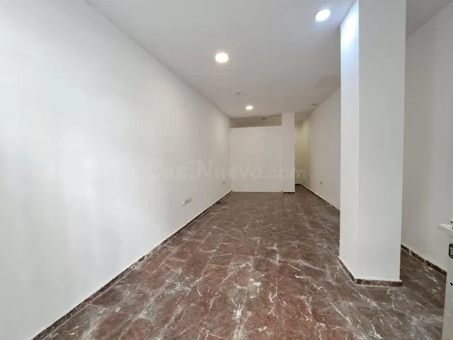 LOCAL EN VENTA JUNTO A LA PLAZA MAYOR - foto 2