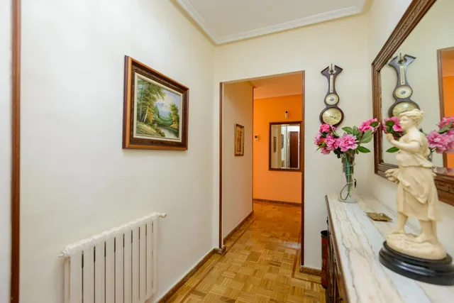 LUZ, CUATRO habitaciones ,TERRAZA Y TRASTERO EN UNA DE LAS MEJORES ZONAS DE OVIEDO — 46