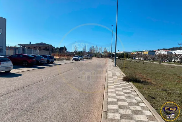 NAVE INDUSTRIAL EN VENTA EN EL SEPES — 4