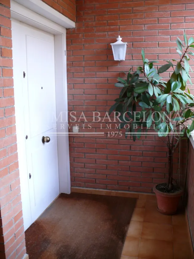 PRECIOSO PISO EN EL EXCLUSIVO COMPLEJO RESIDENCIAL LES LLOSES — 13