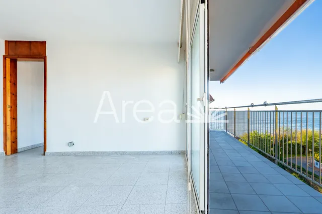 Apartamento con muchas posibilidades primera línea de mar — 12