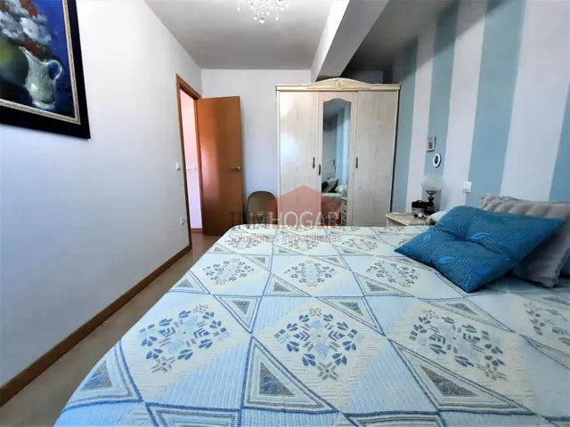 PISO EN VENTA EN NAVALUEGA, EN EL CENTRO DEL  PUEBLO — 21