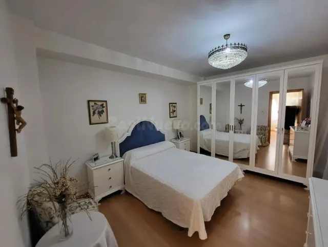 SE VENDE PISO REFORMADO EN LA AVENIDA PABLO IGLESIAS — 4