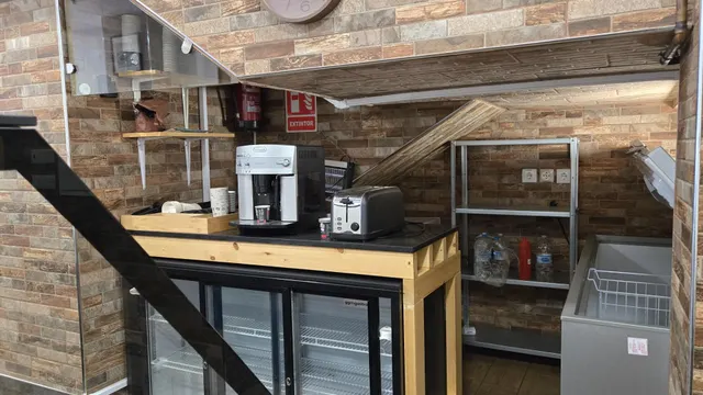 Local restaurante en venta pegado al mercado central — 11