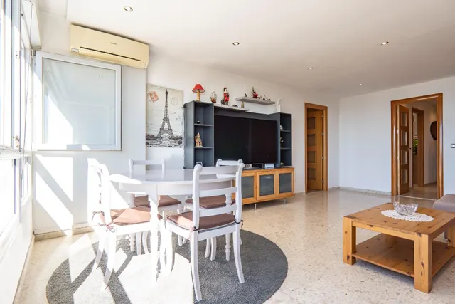 Piso en venta en Caleta de Vélez junto al mar — 13