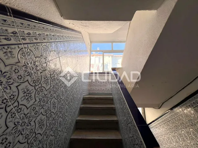 Piso reformado en Bda. Los Ángeles - Barrio Alto — 20