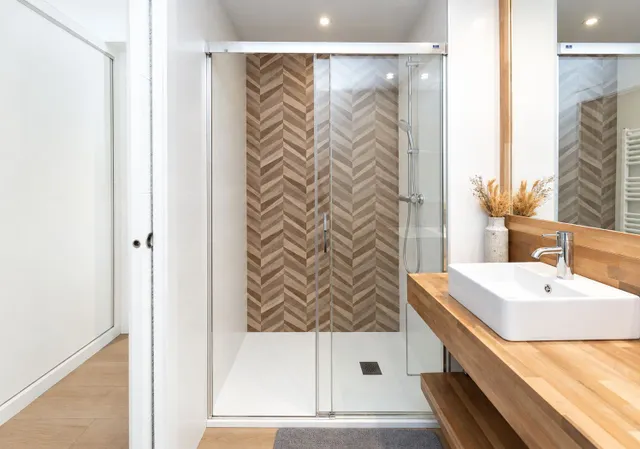 ✨ EXCLUSIVA VIVIENDA REFORMADA EN PLAZA MARIANA PINEDA — 33
