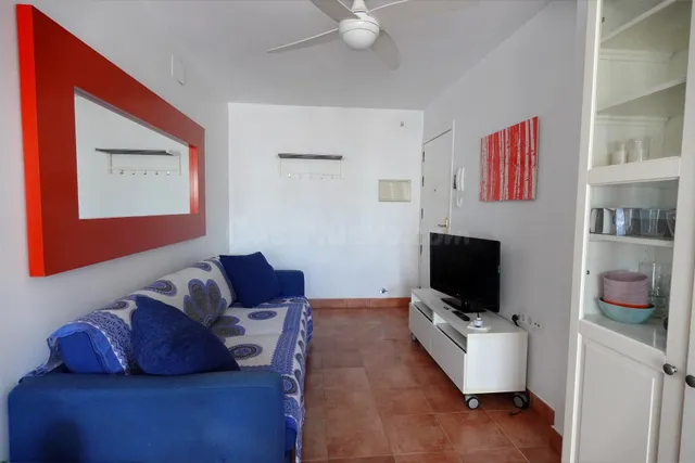 APARTAMENTO EN EL CENTRO. SOLO DURANTE EL CURSO ESCOLAR HASTA EL 30-06-2027 — 3