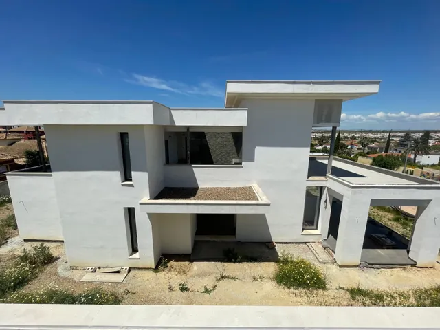 Promoción de 3 magníficos chalets independientes en Gines — 3