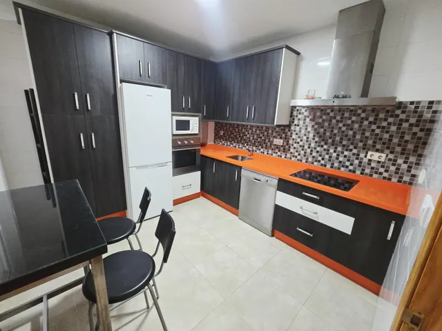 APARTAMENTO EN VENTA EN LA URBANIZACIÓN LA SALCHI — 10
