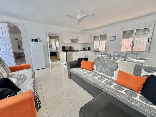 Villa 7 habitaciones 374m² en venta - Comunidad valenciana — 46