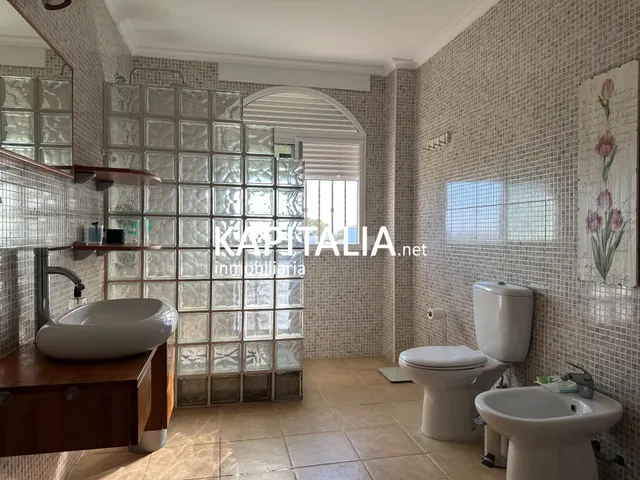 Chalet en VENTA en Monte Júcar, Alberic, con piscina, jardín, garaje y 315 m2 construidos — 35