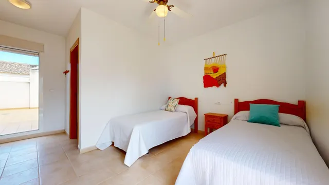 Encantadora Casa con 2 Terrazas a un Paso del Hotel 525 – 3 Dormitorios en Los Alcázares — 20