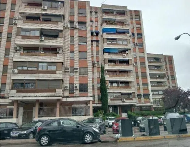 SE VENDE piso OKUPA en C Calle De Las Panaderas 6 de Fuenlab - foto 4