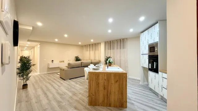 Espectacular Apartamento Reformado en Los Cristianos, Arona  - foto 2
