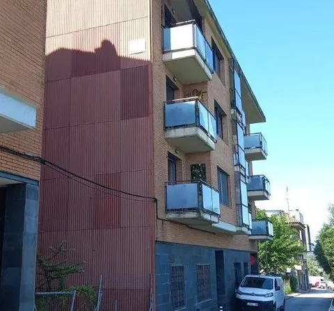 SE VENDE piso OKUPA en C Can Sabat de Gelida, Barcelona.