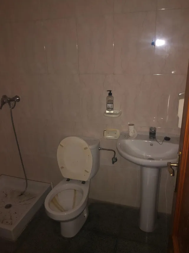 BONITO LOCAL COMERCIAL EN VENTA EN ADRA — 4