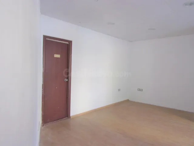 Local comercial 1 habitación 40m² en venta - Marbella - foto 4