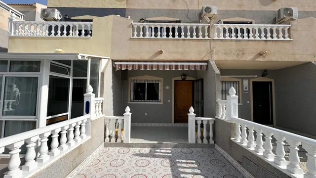 Casa 2 habitaciones 77m² en venta - Playa Flamenca — 37