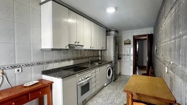 PISO DE DOS DORMITORIOS EN EL CENTRO DE CANGAS DE ONIS — 5
