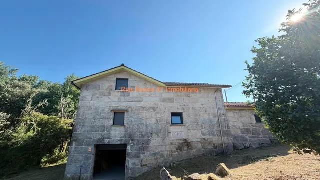 REF 4275 CASA DE PIEDRA 4 DORM. CON GRAN TERRENO DE 6900m2 C - foto 4
