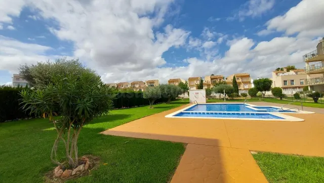 Exclusiva Planta Baja en Villamartín, Orihuela Costa — 4