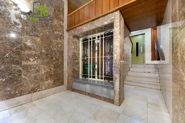 ✨ EXCLUSIVA VIVIENDA REFORMADA EN PLAZA MARIANA PINEDA — 29