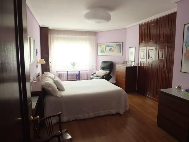 Se vende piso de 180 m2 en la plaza lazurtegui — 34