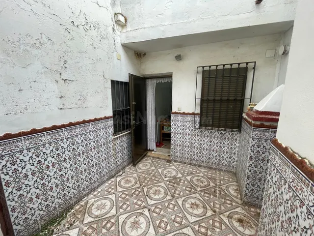CASA EN ESQUINA EN CASAS DE DON ANTONIO