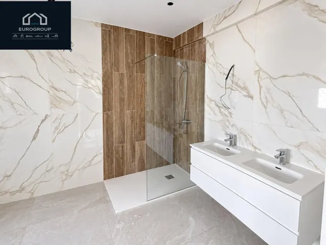 ESPECTACULAR VILLA CON 5 DORMITORIOS Y 4 BAÑOS, 450 M2 Y 3600 M2 DE PARCELA EN BENIDORM — 13