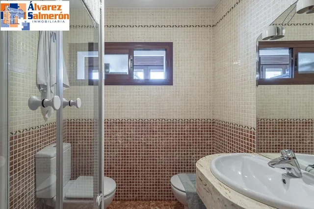 Chalet Exclusivo en Camino Bajo de Huétor — 22