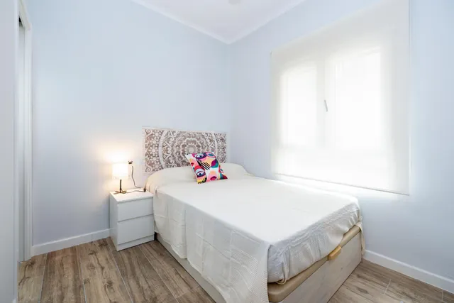 Piso reformado en zona Zaidin — 30