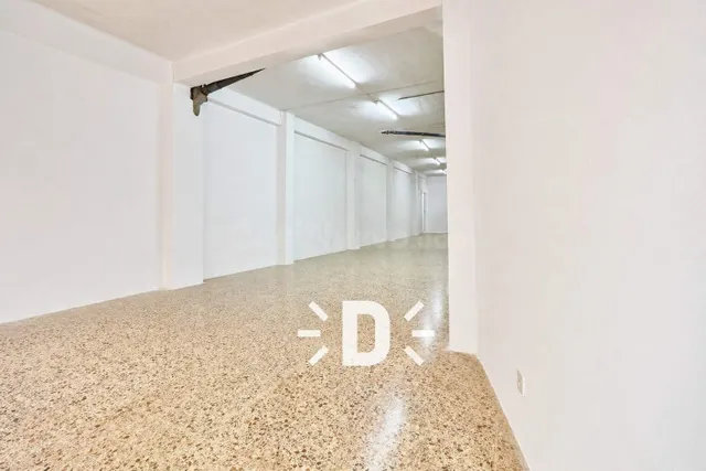 SE VENDE LOCAL EN BENETUSSER - foto 4