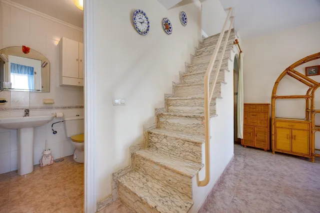 ESPECTACULAR BUNGALOW EN PLANTA ALTA CON PISCINA COMUNITARIA Y PLAZA DE GARAJE — 18
