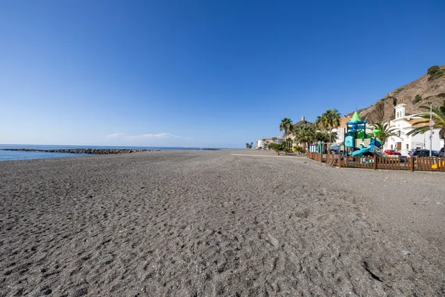 !! IMPRESIONANTE VIVIENDA EN PRIMERA LINEA DE PLAYA !! — 39