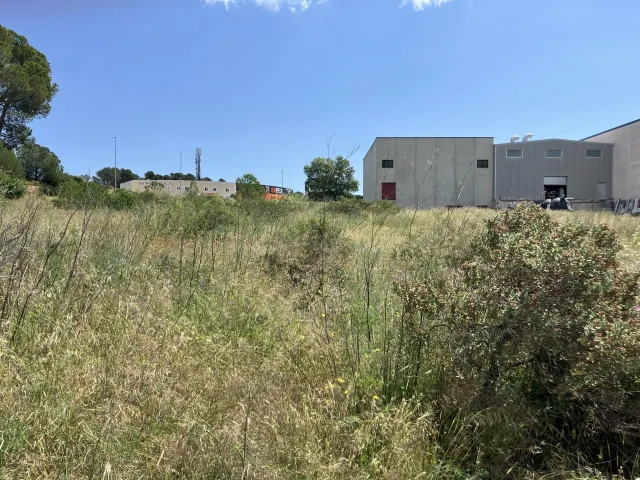 P11 Magnifica Parcela industrial en L'Escala