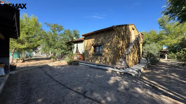 Espectacular Finca Rústica en La Puebla de Almoradiel: Vivienda de Diseño, Casa de Invitados, Piscina, Espacio para Animales y Nave con Alta Rentabilidad — 41