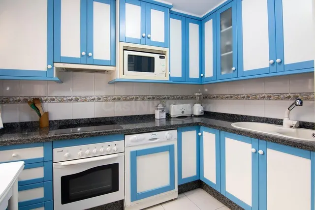 Magnifica vivienda con garaje en vergeles, junto a palacio de deportes — 4