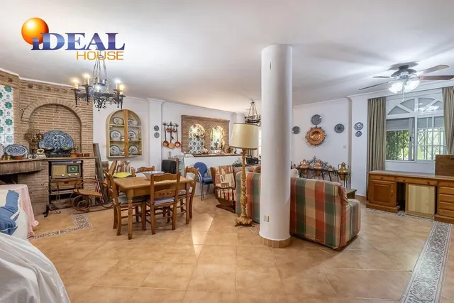 Espectacular Chalet en Ogijares - Ideal para Familias — 28