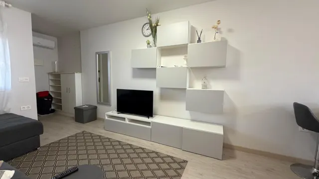 BUNGALOW TOTALMENTE REFORMADO CON 2 HAB 2 BAÑOS EN URB DREAM HILLS 2 — 10