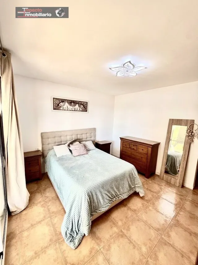 PISO CON ESPECTACULAR TERRAZA — 16