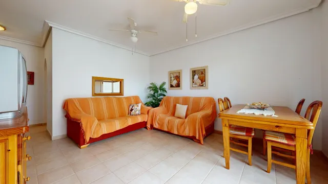 Encantadora Casa con 2 Terrazas a un Paso del Hotel 525 – 3 Dormitorios en Los Alcázares — 4