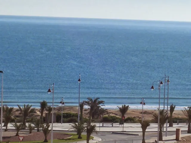 SUEÑOS Y AMANECERES EN PRIMERA LÍNEA DE MAR — 32