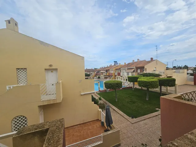 DÚPLEX CON 3 DORMITORIOS, GARAJE Y PATIOS A 700 METROS DE LA PLAYA – SANTIAGO DE LA RIBERA — 19