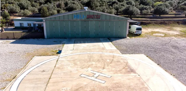 HELIPUERTO EN VENTA EQUIPADO Y CON VIVIENDA EN AMPOSTA, CONE - foto 3