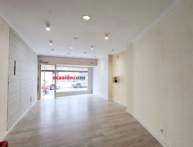 LOCAL COMERCIAL JUNTO AL AYUNTAMIENTO — 3