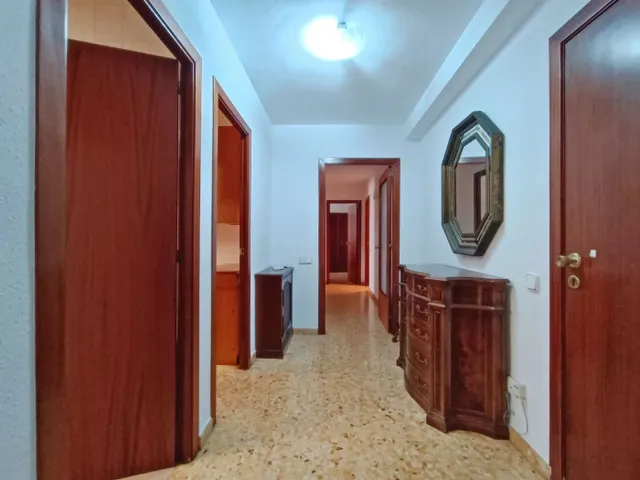 Excelente vivienda en pleno centro de la ciudad, amplitud y luminosidad asegurada ! — 7