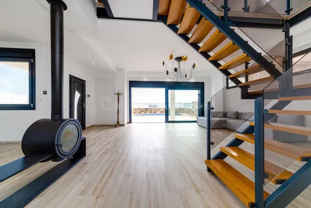 Villa 4 habitaciones 210m² en venta - Cabo cervera — 44